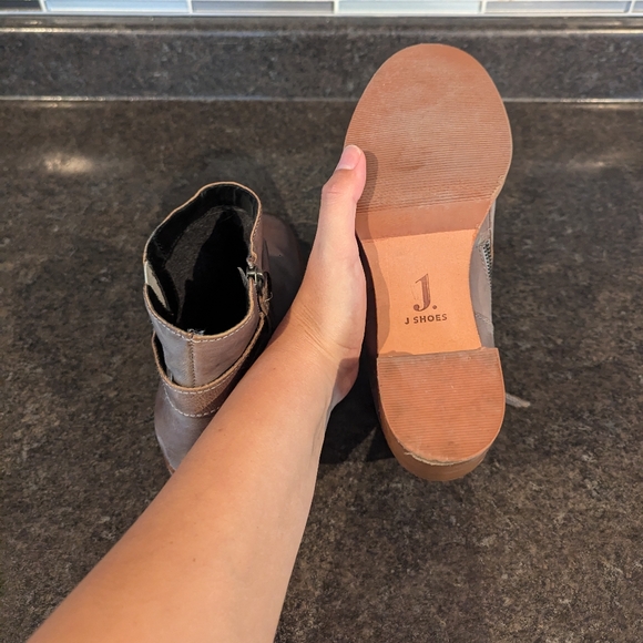 Size 38 (US 7.5) J Shoes leather ankle boots - Picture 5 of 10